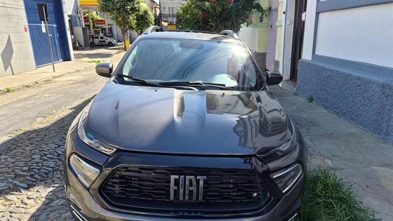 FIAT TORO 1.3 TURBO 270 FLEX FREEDOM AT6 FIAT TORO 1.3 TURBO 270 FLEX FREEDOM AT6